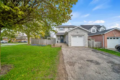 Detached in Guelph