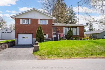 Detached in North Glengarry