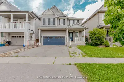 Detached in Brantford