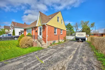 Detached in Fort Erie