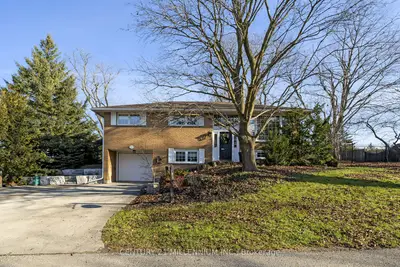 Detached in Erin