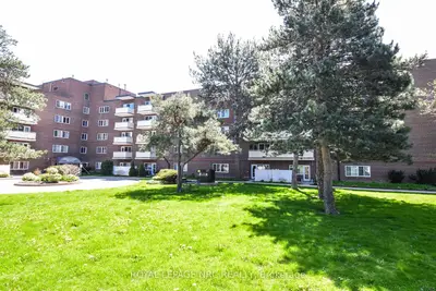 Condo Apartment in St. Catharines