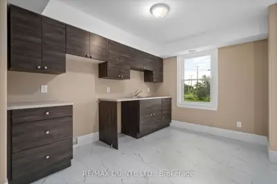 46 Diverbelt Drive, Prince Edward County, On K0k 2t0