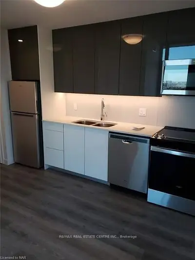 Condo Apartment in Waterloo
