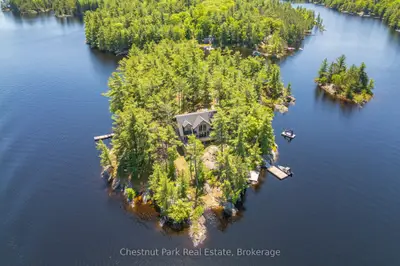 Detached in Muskoka Lakes