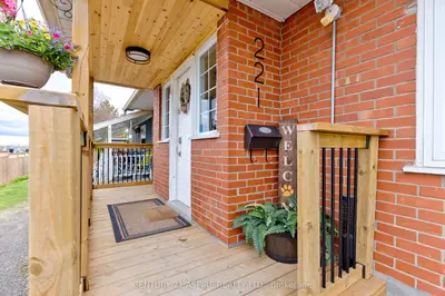 Detached in Pembroke