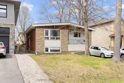 Duplex in Britannia Heights - Queensway Terrace N and Area