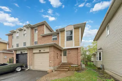 Att/Row/Townhouse in Orleans - Cumberland and Area