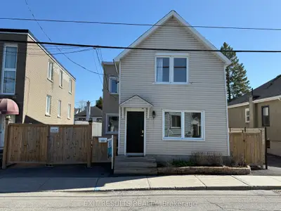 Detached in Vanier and Kingsview Park