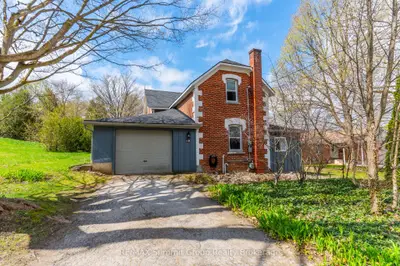 Detached in Grey Highlands
