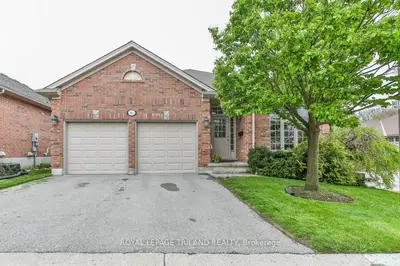 Detached Condo in London South