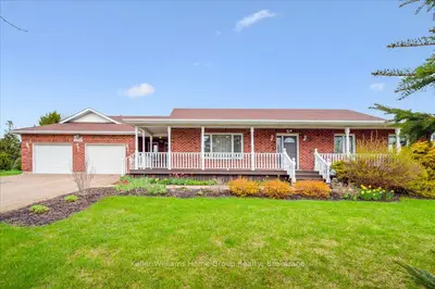 Detached in Mapleton