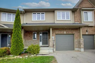 Att/Row/Townhouse in Kitchener