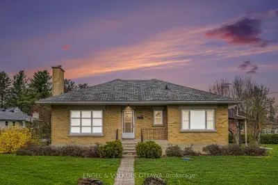 Detached in Manotick - Kars - Rideau Twp and Area