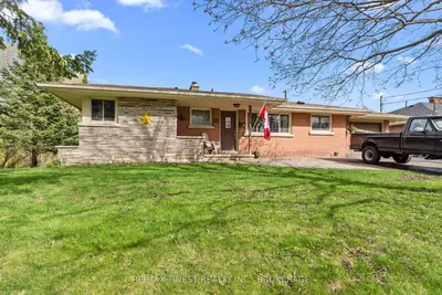 Detached in Kingston