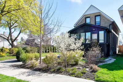 Detached in Stratford