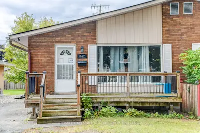 Semi-Detached in Overbrook - Castleheights and Area