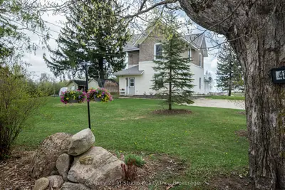 Detached in West Grey