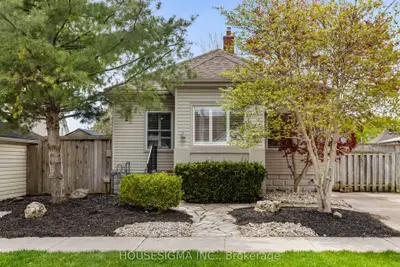 Detached in London East
