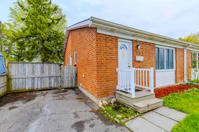 Semi-Detached in Kanata
