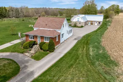 Detached in Prince Edward County