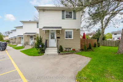 Condo Townhouse in London East