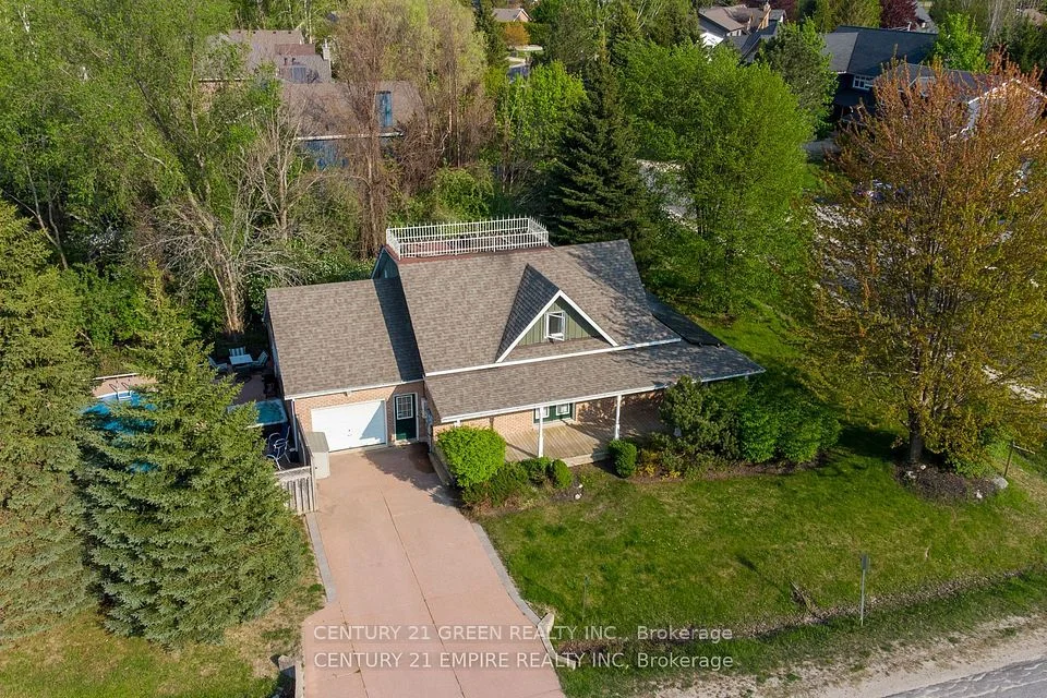 102 LIISA'S Lane, Blue Mountains, ON L9Y 3Z2