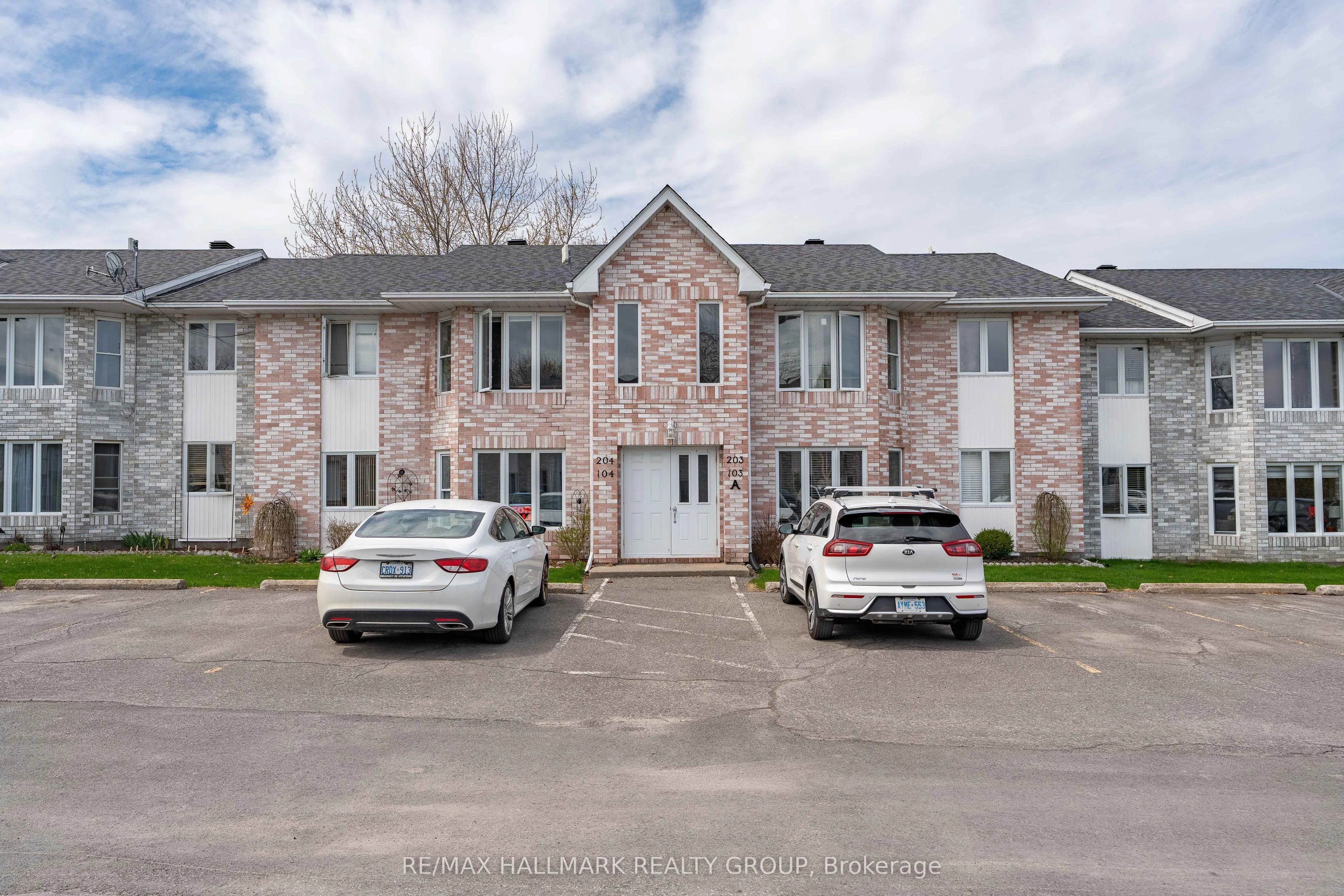 185 Du Comte Route 104A, Alfred and Plantagenet, ON K0B 1L0