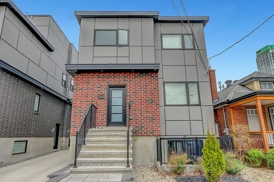 359 Whitby Avenue, Carlingwood - Westboro and Area, ON K2A 0B3
