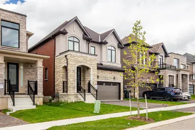 Detached in Woodstock