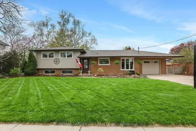 Detached in Lincoln