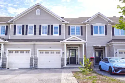 Att/Row/Townhouse in Kanata
