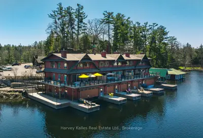Condo Townhouse in Muskoka Lakes