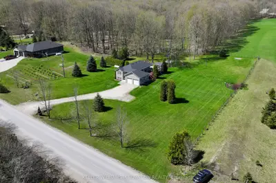 Detached in West Grey
