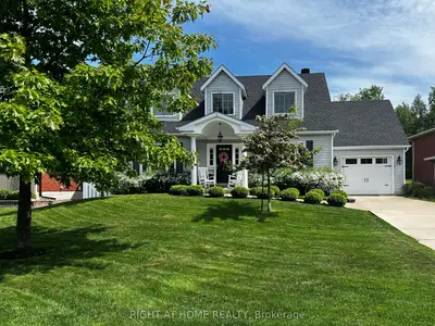 Detached in North Bay