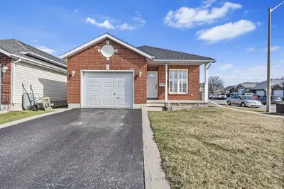 Detached in Kingston