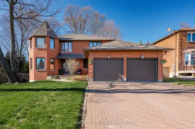 Detached in North Bay