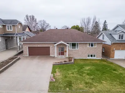 Detached in North Bay