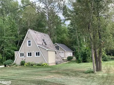 106 James Street, Blue Mountains, On L9y 0t6
