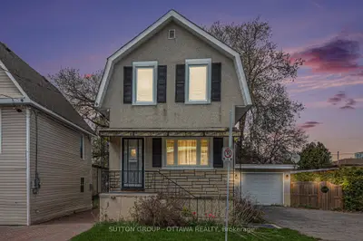 Detached in Carlington - Central Park