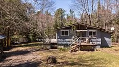 449 Balsam Chutes Road, Huntsville, On P0b 1l0