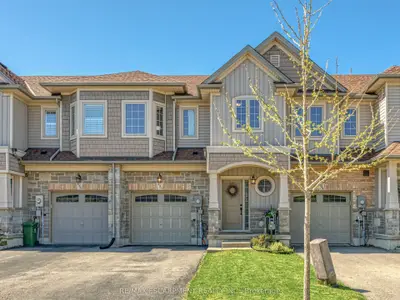 Att/Row/Townhouse in Hamilton