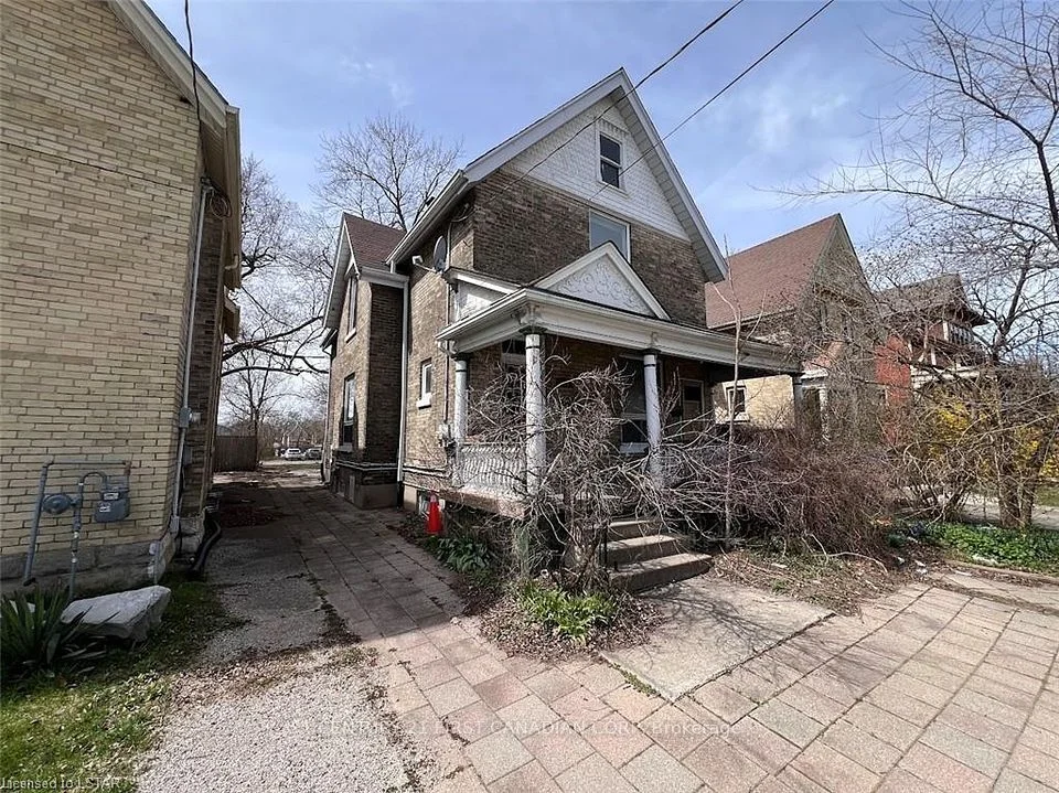 763 Colborne Street, London East, On N6a 3z8