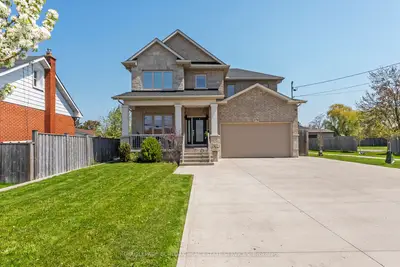 Detached in Hamilton