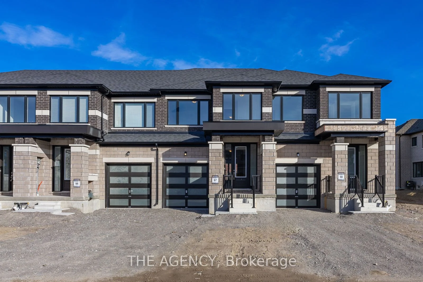 44 Corley Street, Kawartha Lakes, On K9v 6c2