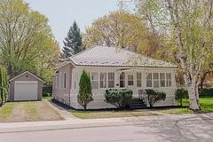 40 Sparling Street, Huron East, ON N0K 1W0