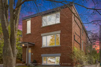 Triplex in Vanier and Kingsview Park