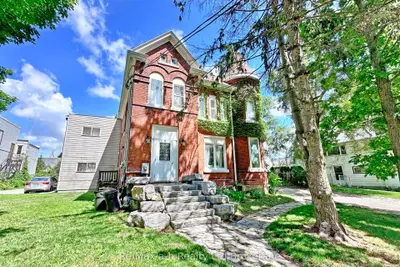 Fourplex in Woodstock