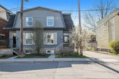 Semi-Detached in New Edinburgh - Lindenlea
