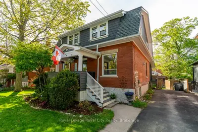 Detached in Guelph